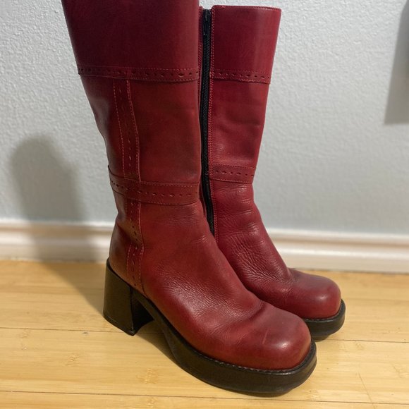 90's Platform Red Sketchers Boots - Picture 2 of 6